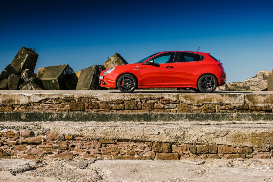  Alfa Romeo Giulietta Quadrifoglio Verde (940) 2015 года  (AU) (фото 12 из 24)